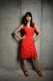 Illeana Douglas feet photo 16