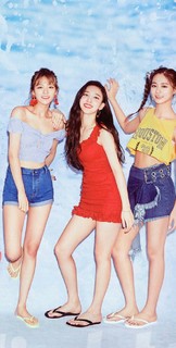 Im Nayeon feet photo thumbnail