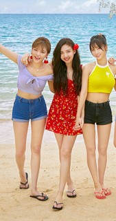 Im Nayeon feet photo thumbnail