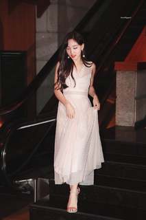 Im Nayeon feet photo thumbnail