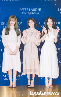 Im Nayeon feet photo thumbnail