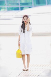 Im Nayeon feet photo thumbnail