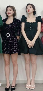 Im Nayeon feet photo thumbnail