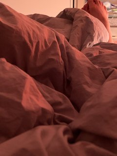 Im Nayeon feet photo thumbnail