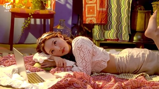 Im Nayeon feet photo thumbnail