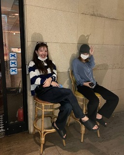 Im Nayeon feet photo thumbnail