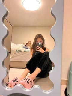 Im Nayeon feet photo thumbnail