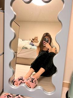 Im Nayeon feet photo thumbnail