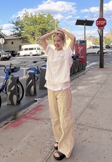 Im Nayeon feet photo thumbnail
