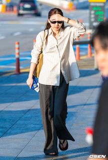 Im Nayeon feet photo thumbnail