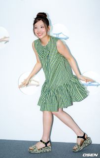 Im Nayeon feet photo 7