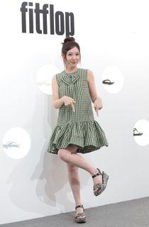 Im Nayeon feet photo 2
