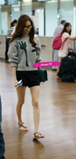 Im Yoon-ah feet photo thumbnail