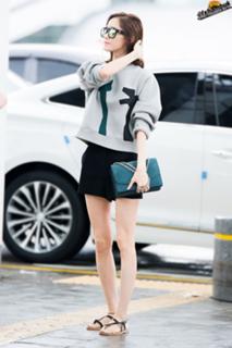 Im Yoon-ah feet photo thumbnail