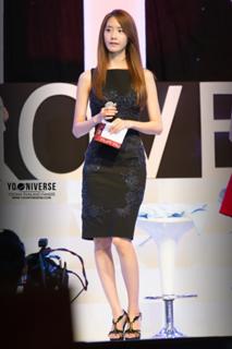 Im Yoon-ah feet photo thumbnail