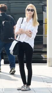 Im Yoon-ah feet photo thumbnail