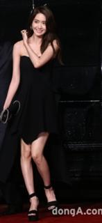 Im Yoon-ah feet photo thumbnail