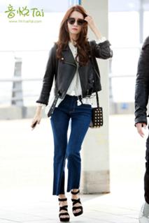 Im Yoon-ah feet photo thumbnail