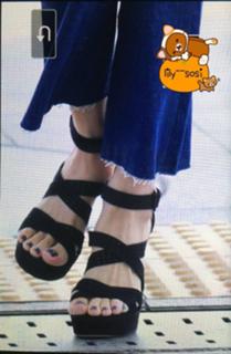 Im Yoon-ah feet photo thumbnail