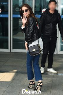 Im Yoon-ah feet photo thumbnail