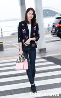 Im Yoon-ah feet photo thumbnail