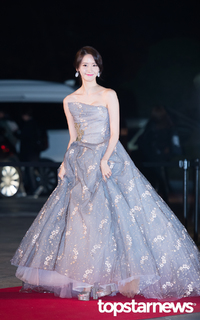 Im Yoon-ah feet photo thumbnail