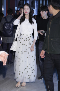 Im Yoon-ah feet photo thumbnail