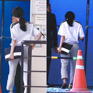 Im Yoon-ah feet photo thumbnail
