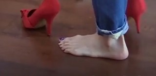 Im Yoon-ah feet photo thumbnail