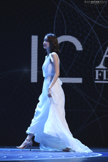 Im Yoon-ah feet photo thumbnail