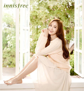 Im Yoon-ah feet photo thumbnail