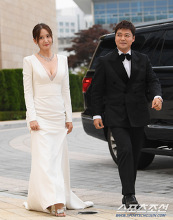 Im Yoon-ah feet photo thumbnail