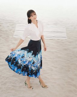 Im Yoon-ah feet photo thumbnail