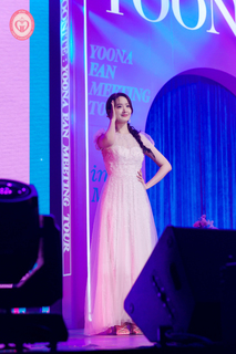 Im Yoon-ah feet photo thumbnail