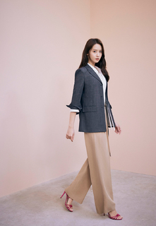 Im Yoon-ah feet photo thumbnail