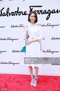 Im Yoon-ah feet photo thumbnail