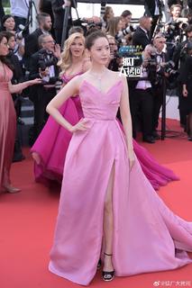 Im Yoon-ah feet photo thumbnail