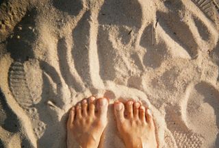 Im Yoon-ah feet photo thumbnail