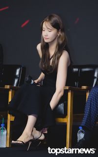 Im Yoon-ah feet photo 12