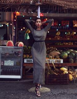 Imaan Hammam feet photo 17