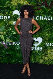 Imaan Hammam feet photo 8