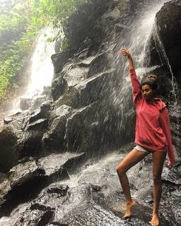 Imaan Hammam feet photo 3