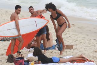 Imaan Hammam feet photo 16