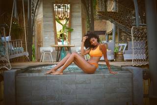 Imaan Hammam feet photo 8