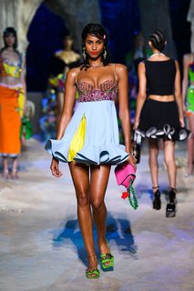 Imaan Hammam feet photo 7