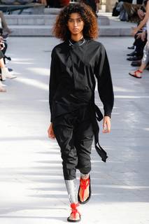 Imaan Hammam feet photo 14