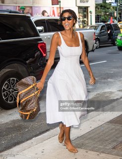 Imaan Hammam feet photo 12