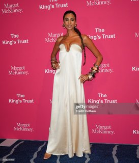 Imaan Hammam feet photo 11