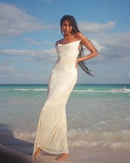 Imaan Hammam feet photo 12