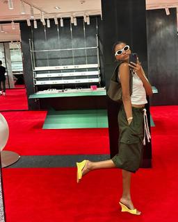 Imaan Hammam feet photo 11